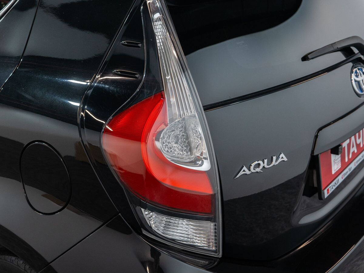 Toyota Aqua 2017 - фото автомобиля