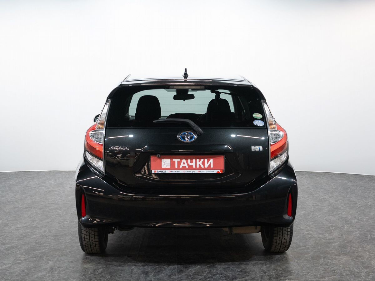 Toyota Aqua 2017 - фото автомобиля