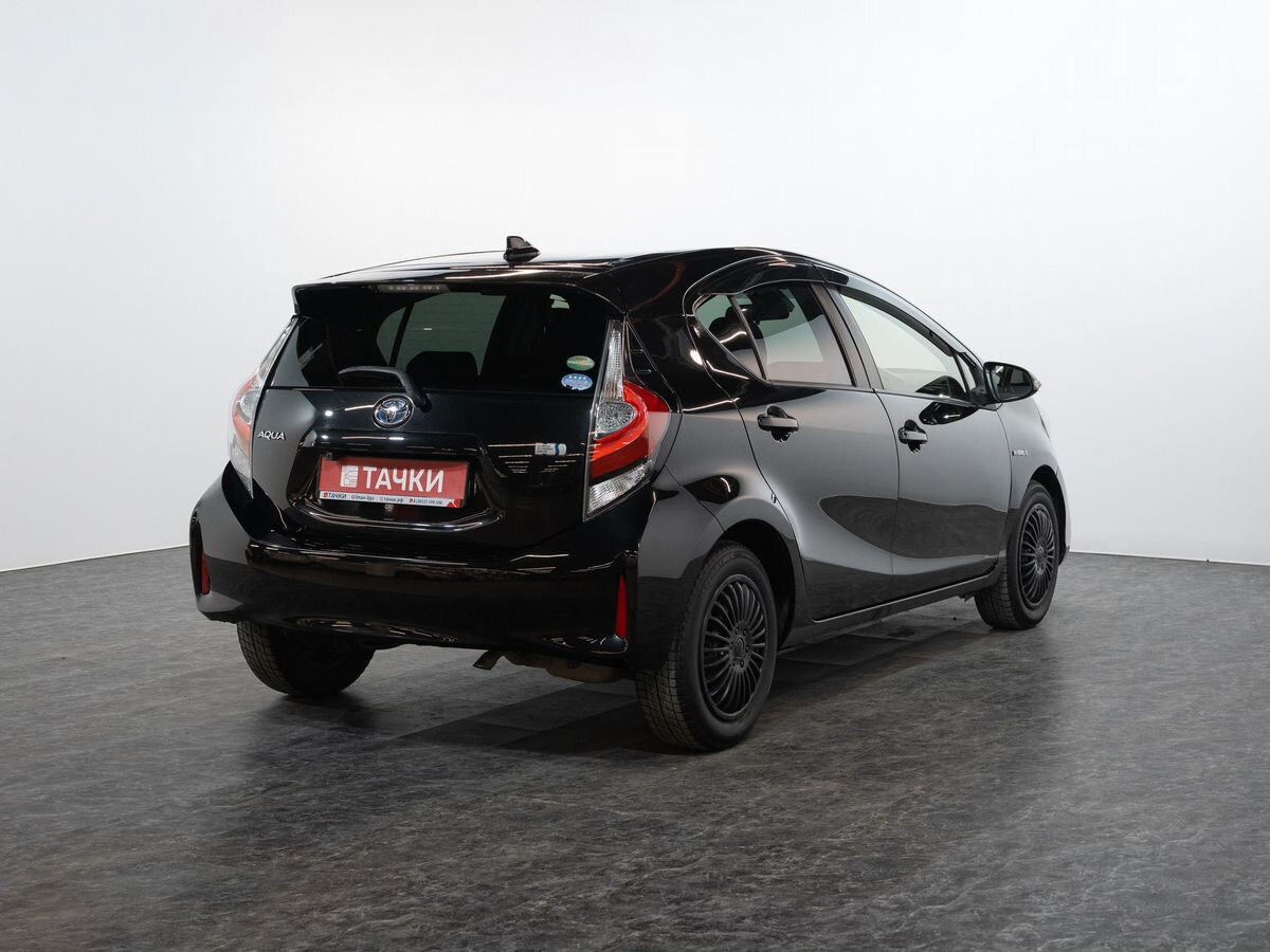 Toyota Aqua 2017 - фото автомобиля