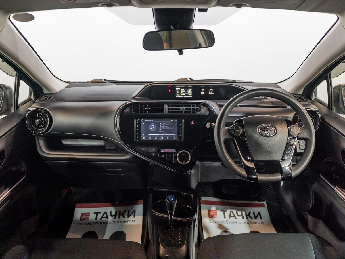 Toyota Aqua 2017 - фото автомобиля