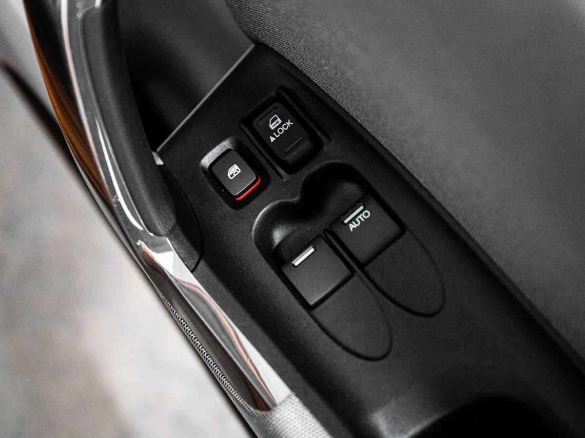 Honda CR-Z 2010 - фото автомобиля