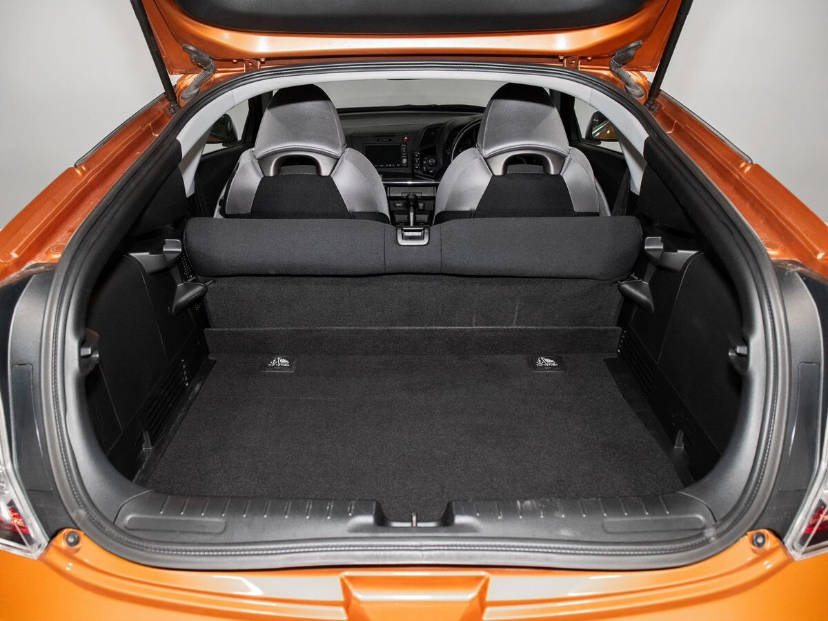 Honda CR-Z 2010 - фото автомобиля