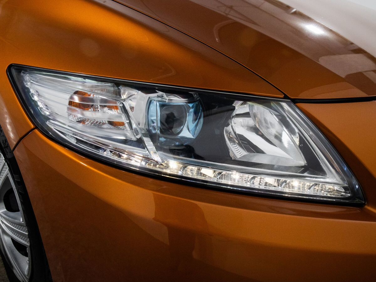 Honda CR-Z 2010 - фото автомобиля