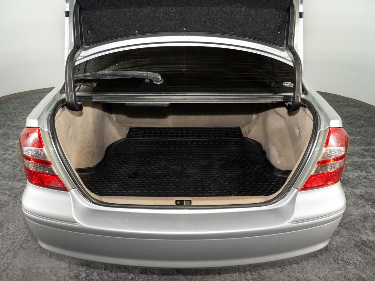 Toyota Premio 2005 - фото автомобиля