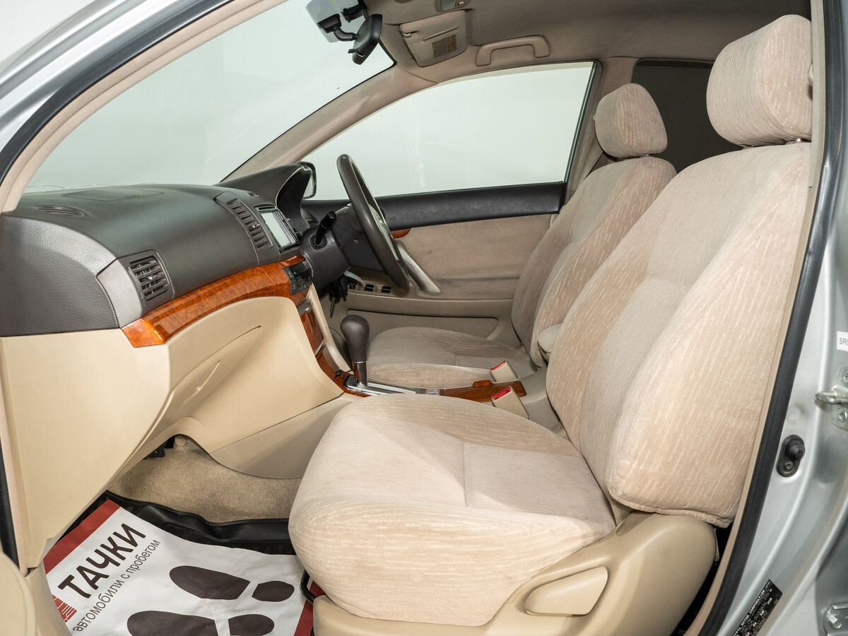 Toyota Premio 2005 - фото автомобиля