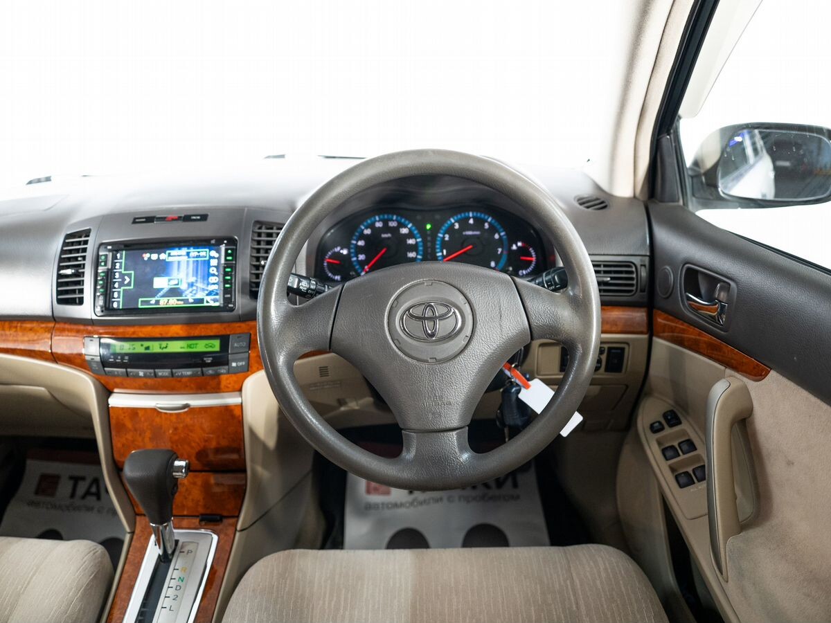 Toyota Premio 2005 - фото автомобиля