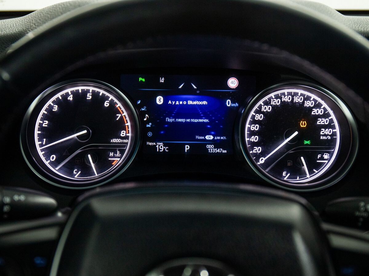 Toyota Camry 2018 - фото автомобиля