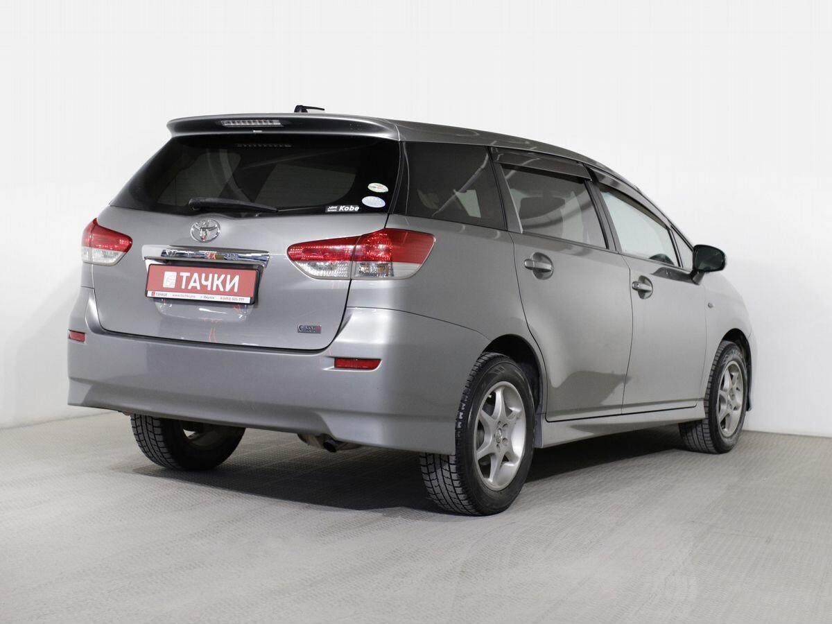 Toyota Wish 2009 - фото автомобиля