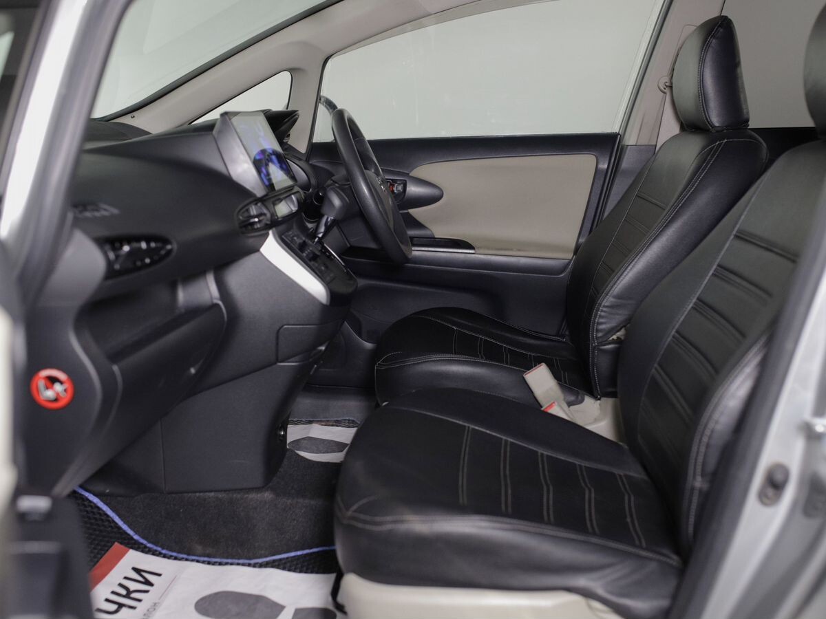 Toyota Wish 2009 - фото автомобиля