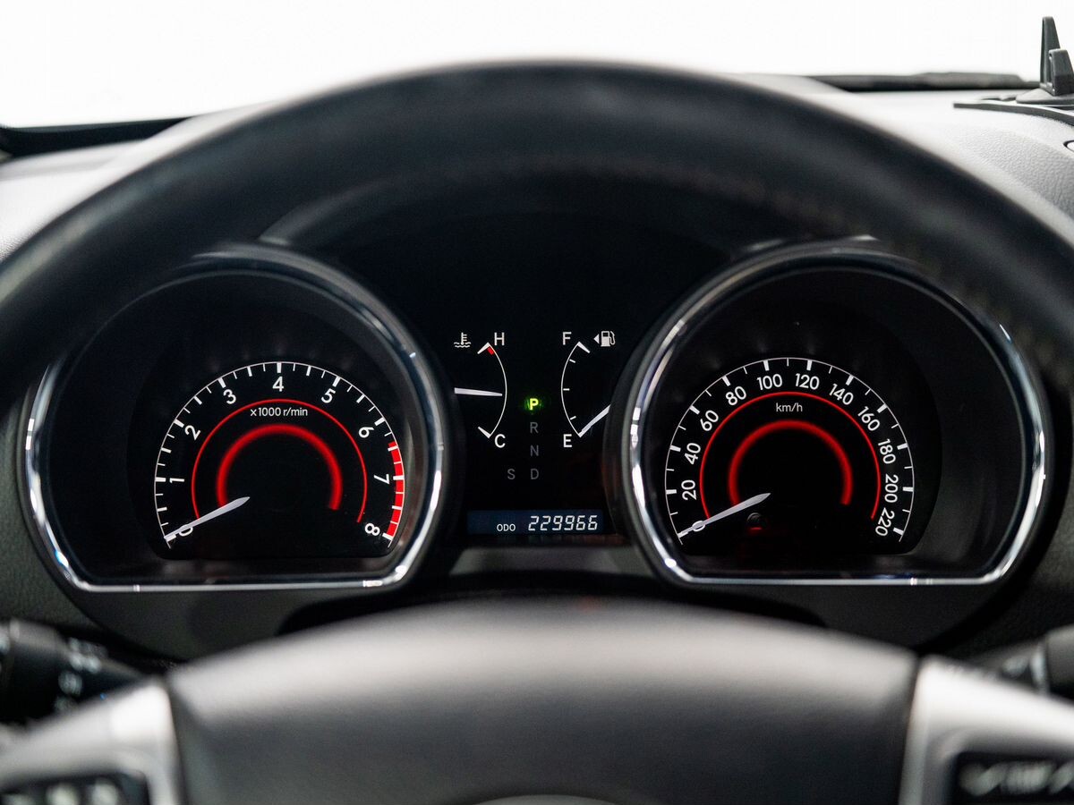 Toyota Highlander 2011 - фото автомобиля