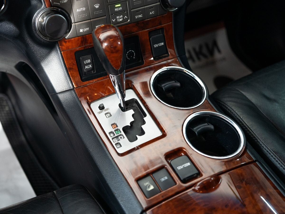 Toyota Highlander 2011 - фото автомобиля