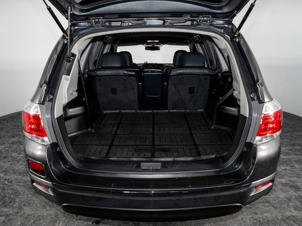 Toyota Highlander 2011 - фото автомобиля