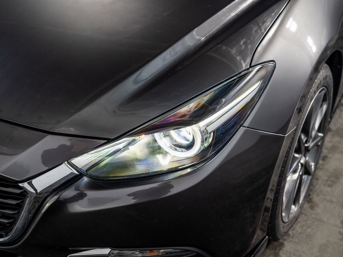 Mazda Axela 2017 - фото автомобиля