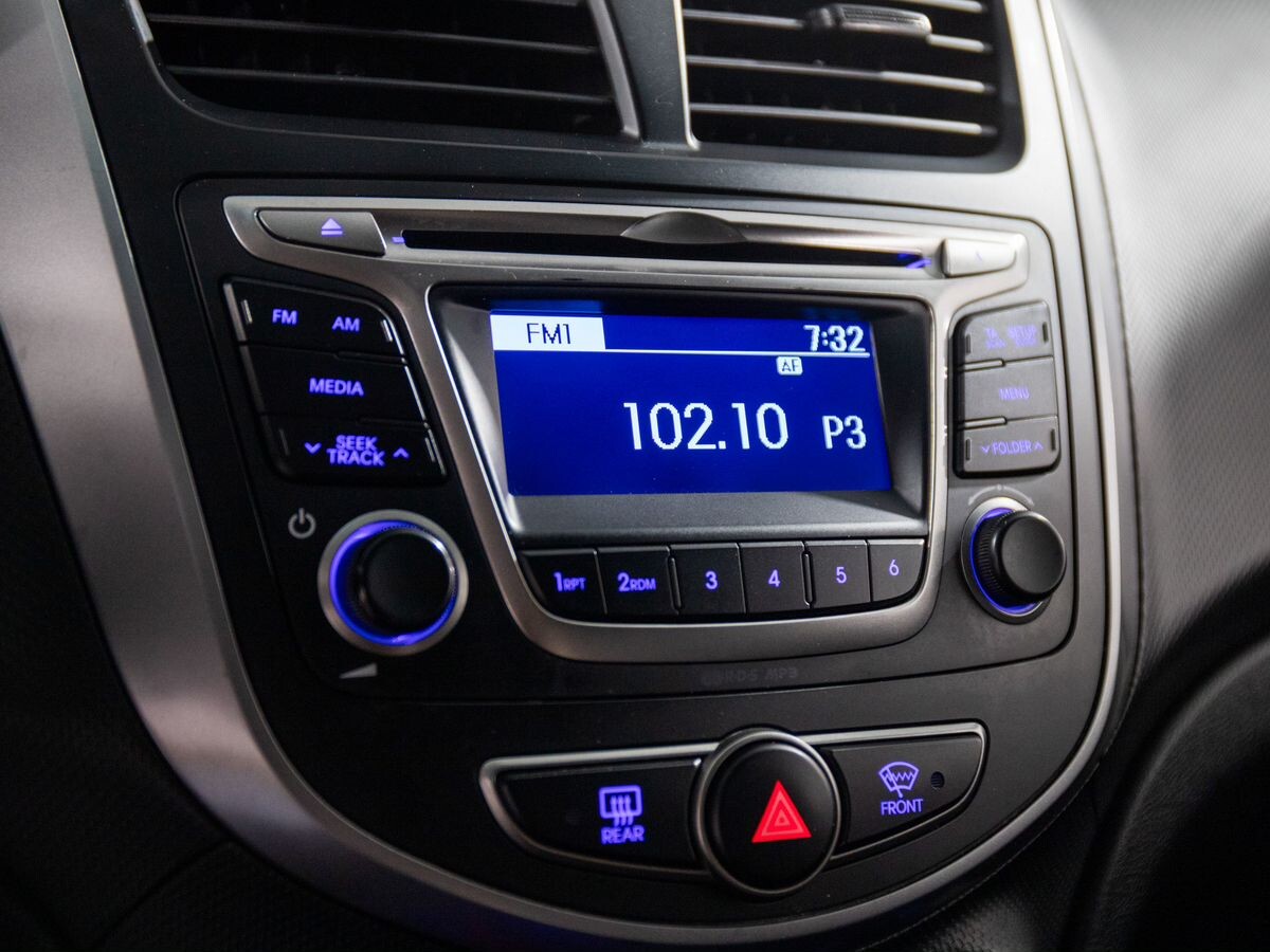 Hyundai Solaris 2016 - фото автомобиля