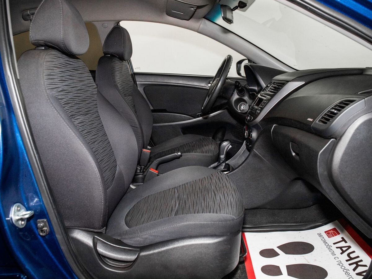 Hyundai Solaris 2016 - фото автомобиля