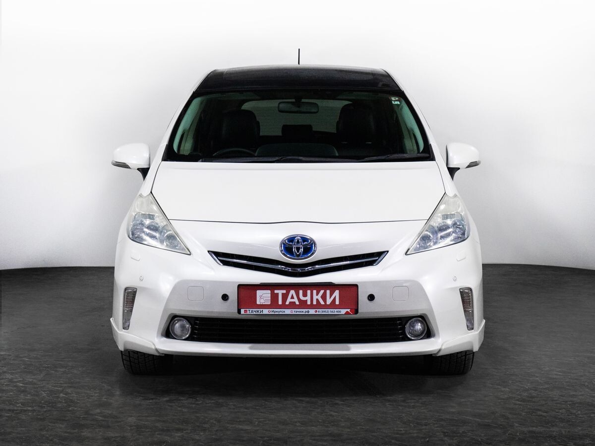 Toyota Prius Alpha 2012 - фото автомобиля