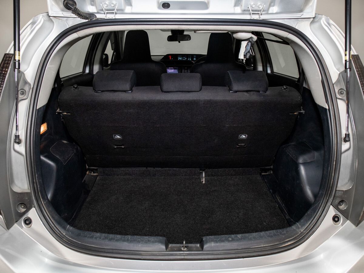 Toyota Aqua 2017 - фото автомобиля