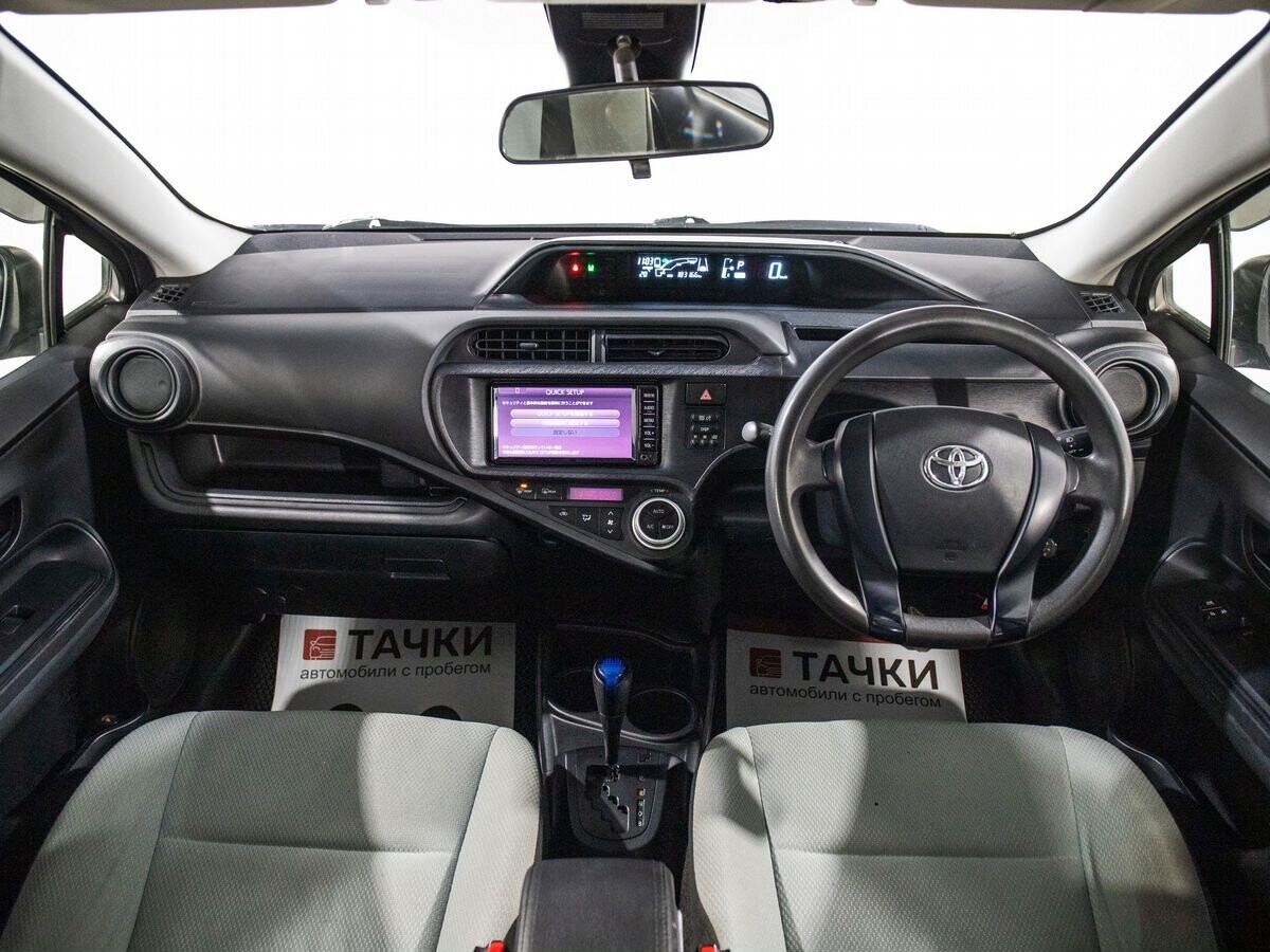 Toyota Aqua 2017 - фото автомобиля