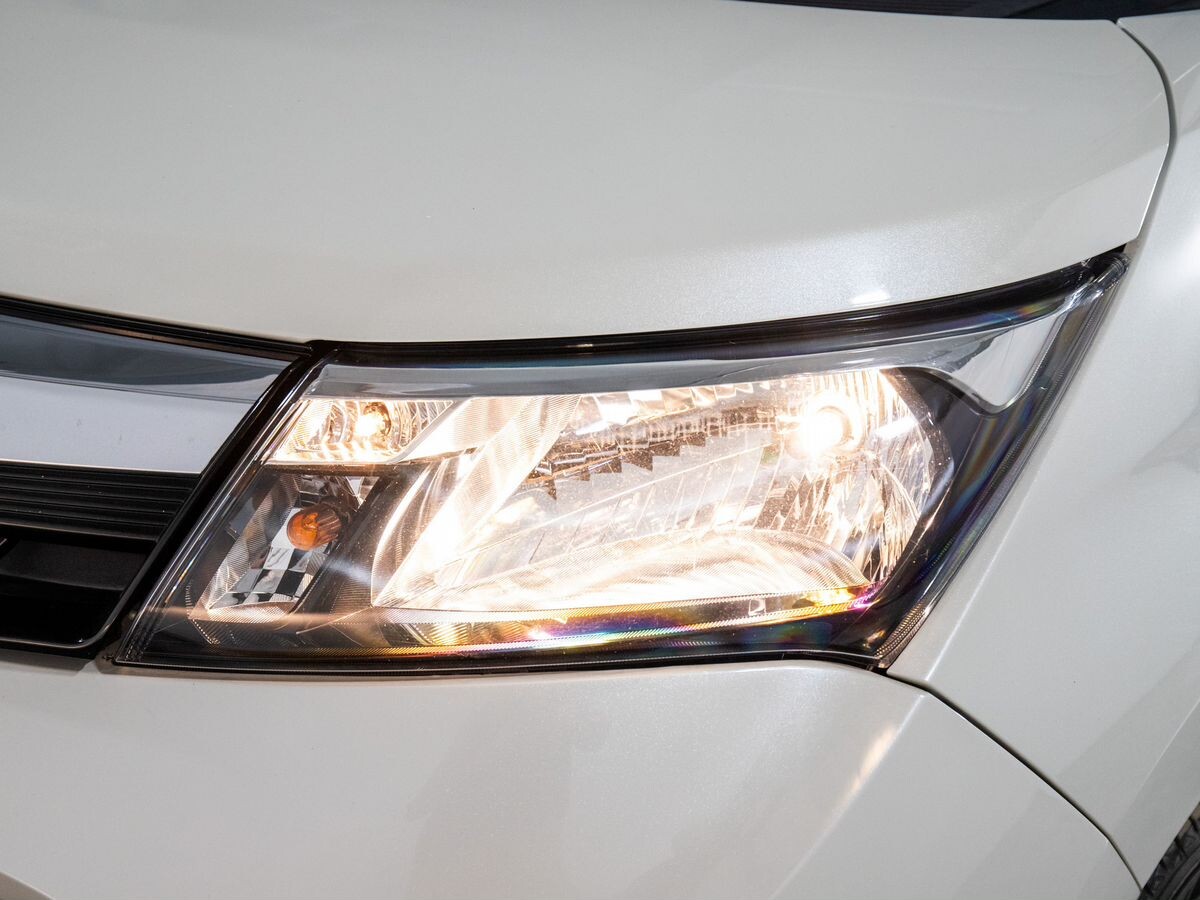 Toyota Tank 2017 - фото автомобиля