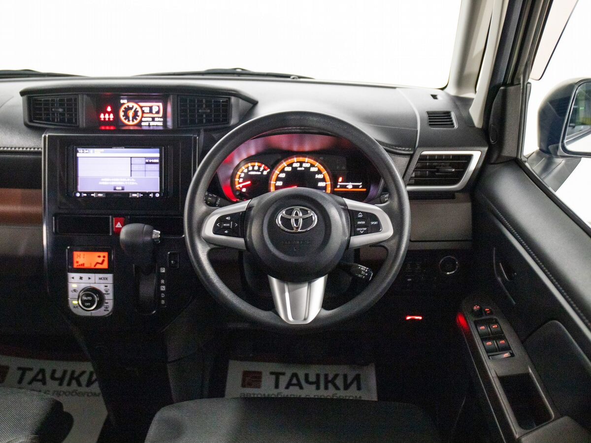 Toyota Tank 2017 - фото автомобиля