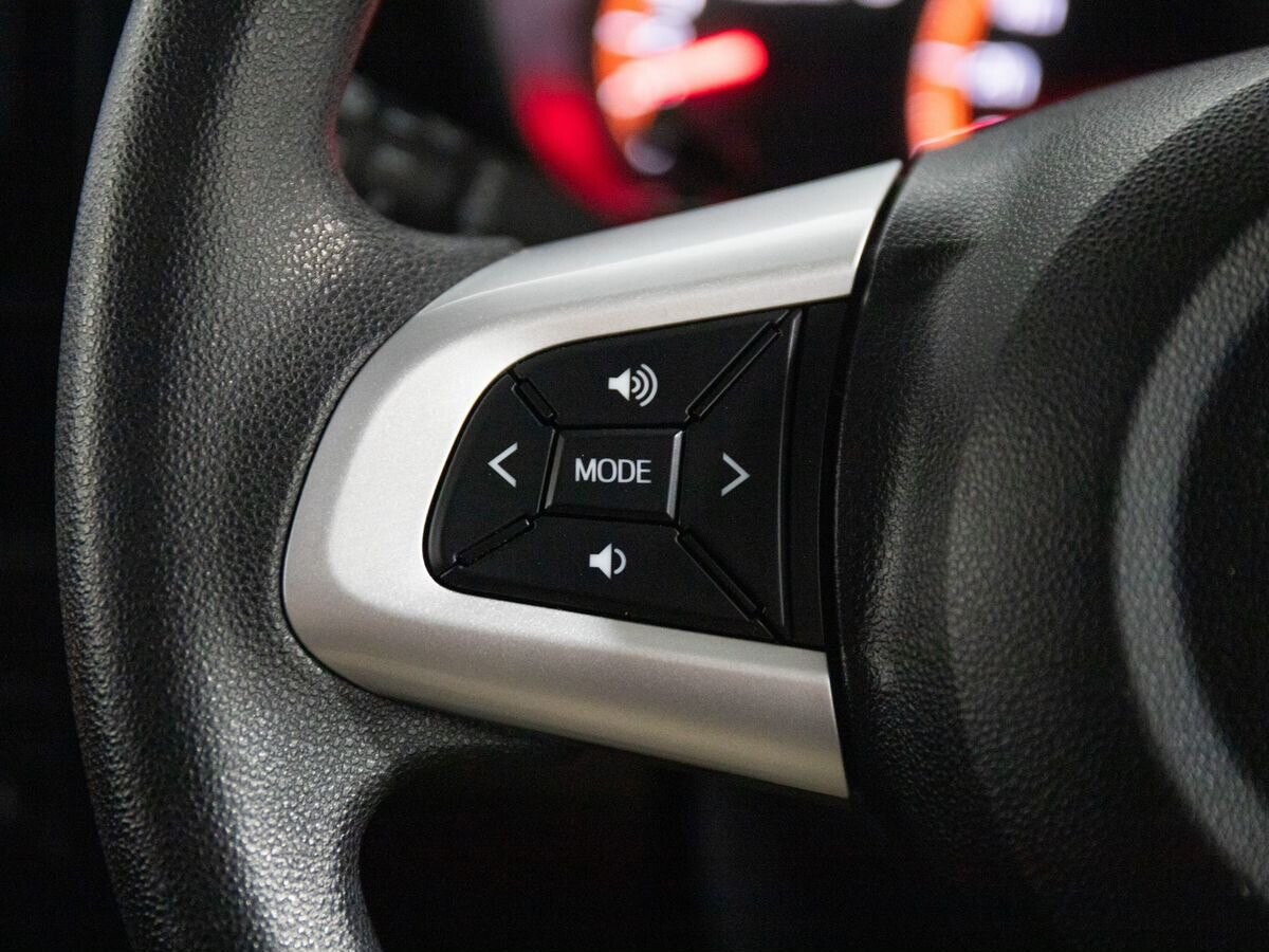 Toyota Tank 2017 - фото автомобиля