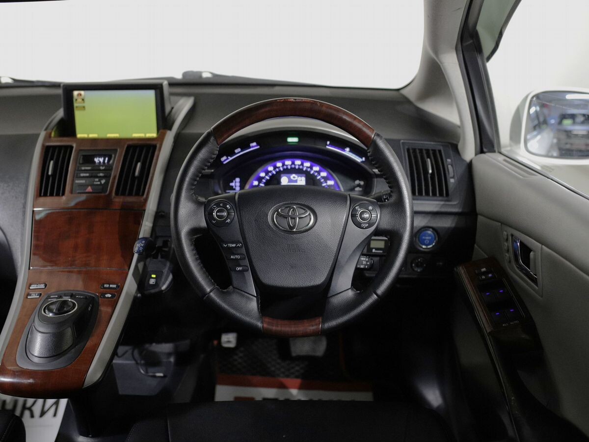 Toyota Sai 2010 - фото автомобиля