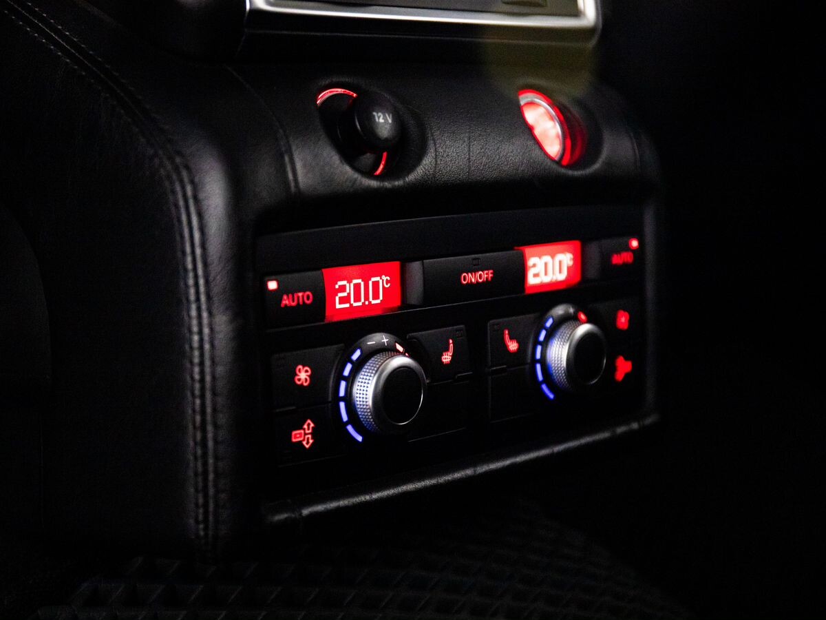 Audi Q7 2009 - фото автомобиля