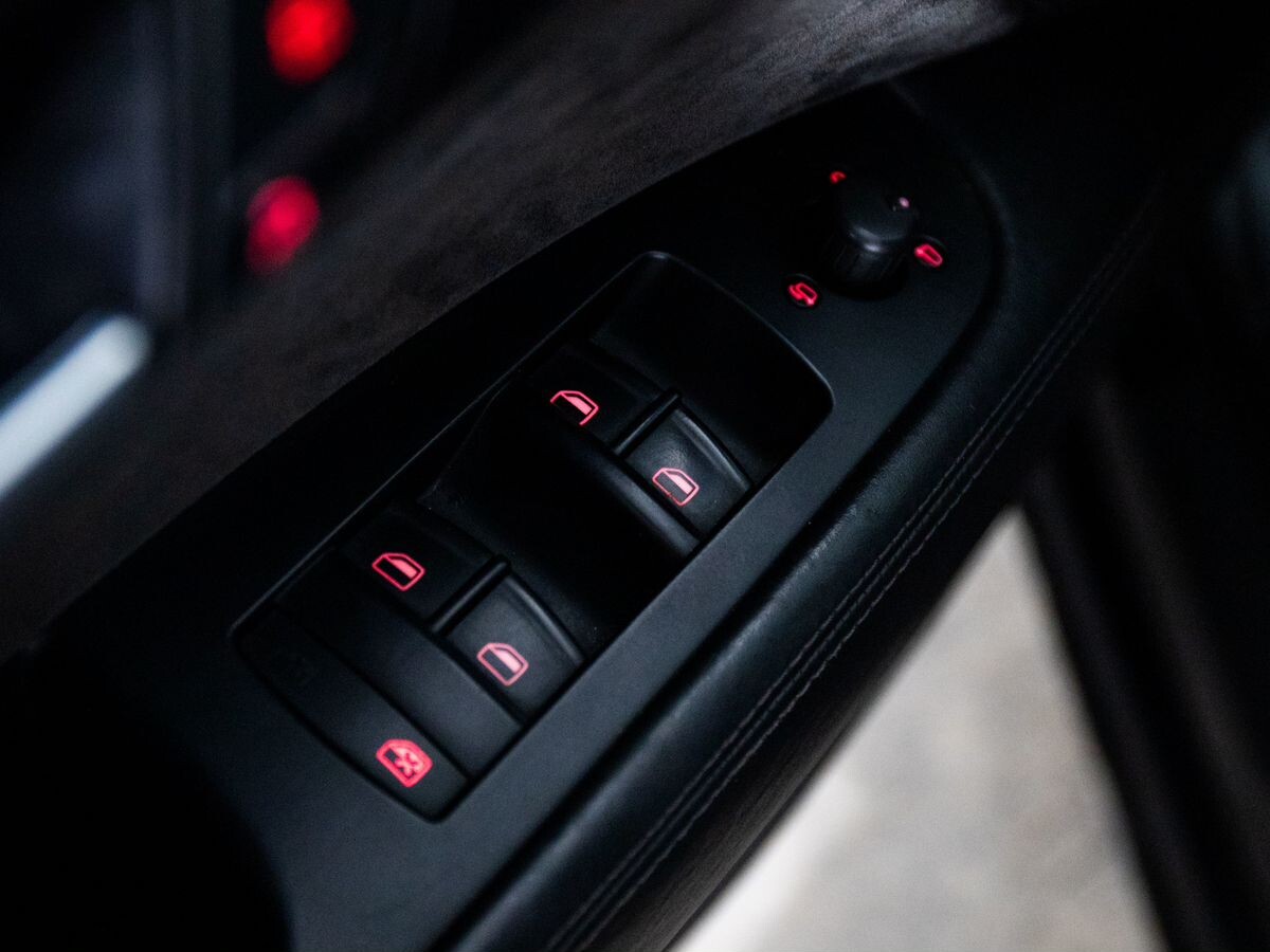 Audi Q7 2009 - фото автомобиля