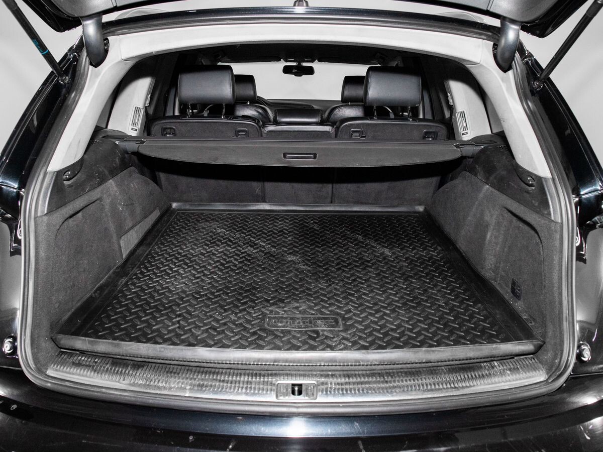 Audi Q7 2009 - фото автомобиля