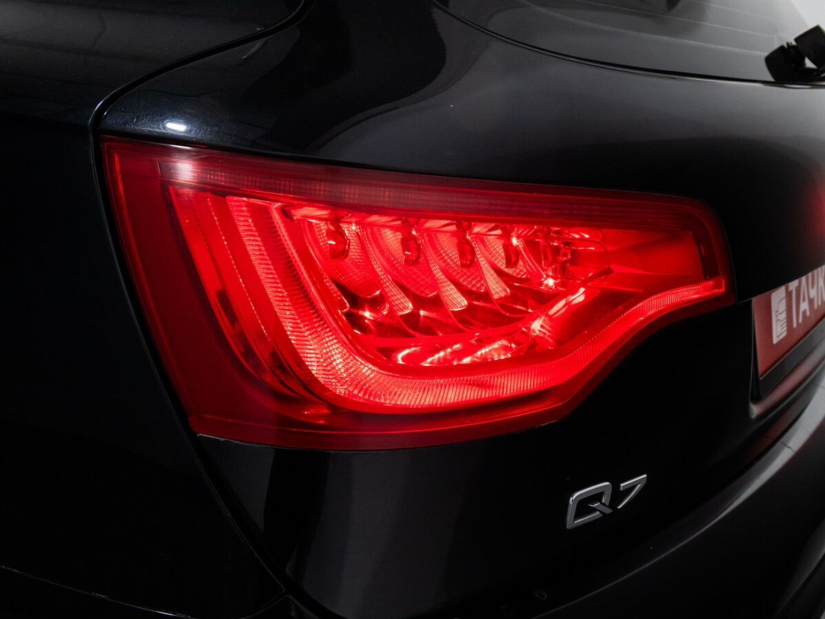 Audi Q7 2009 - фото автомобиля