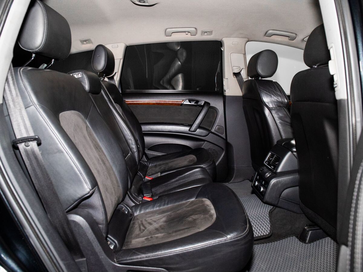 Audi Q7 2009 - фото автомобиля