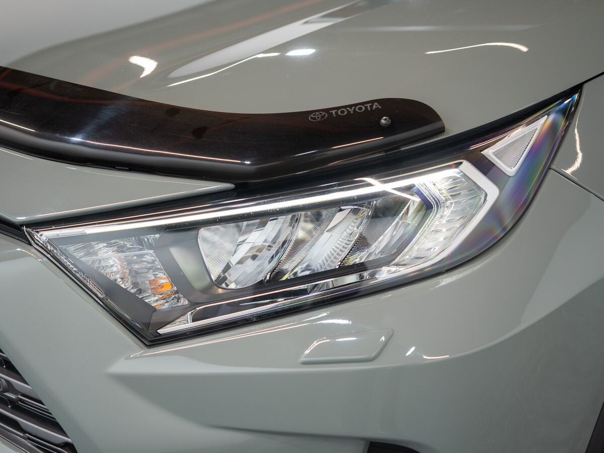 Toyota RAV4 2020 - фото автомобиля