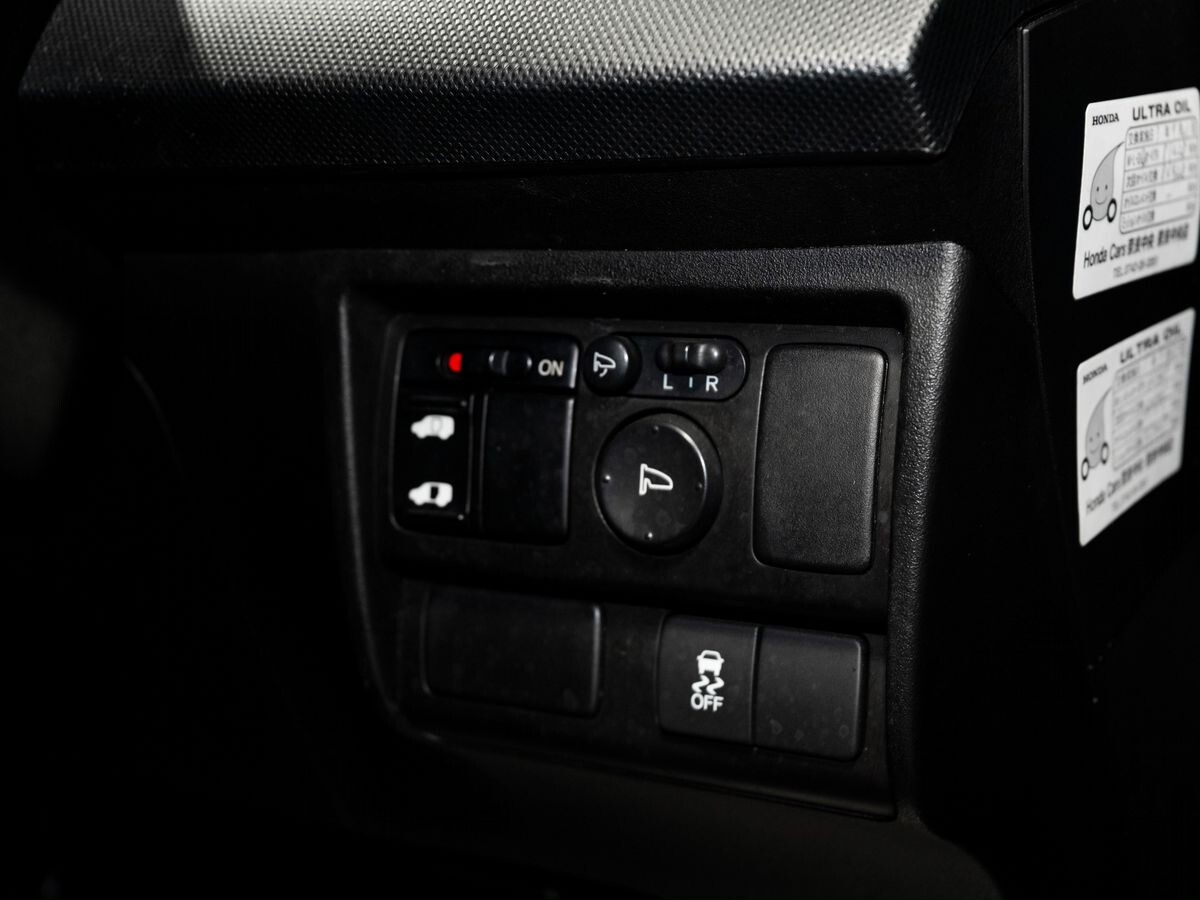 Honda Freed 2014 - фото автомобиля