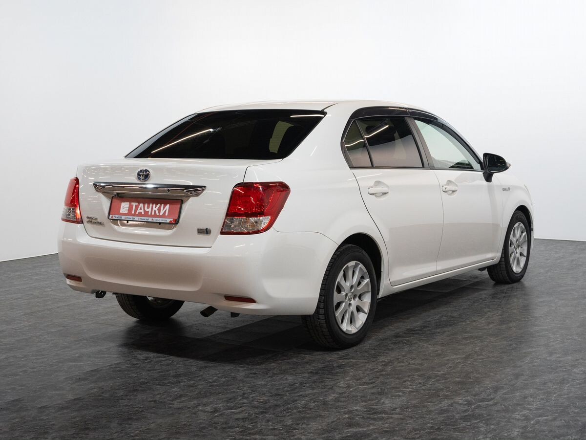 Toyota Corolla 2014 - фото автомобиля