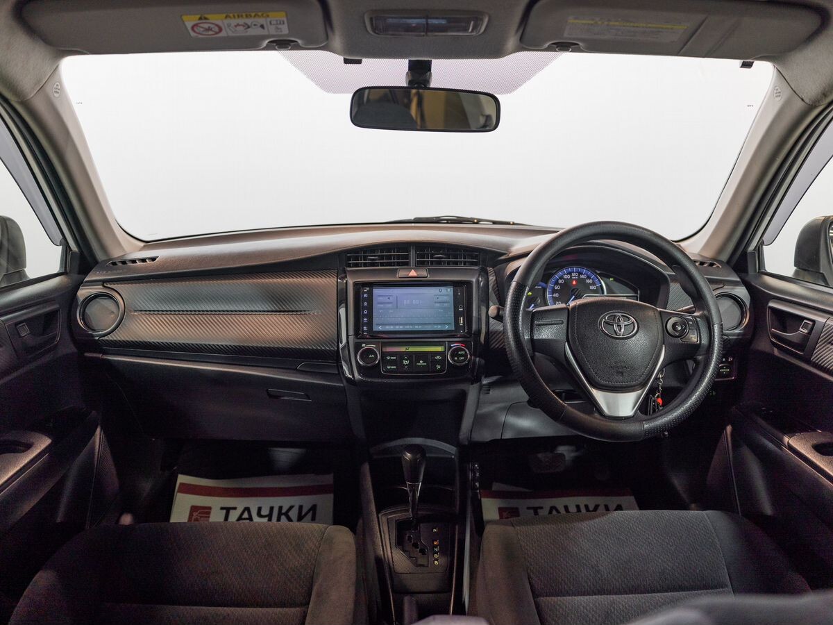 Toyota Corolla 2014 - фото автомобиля