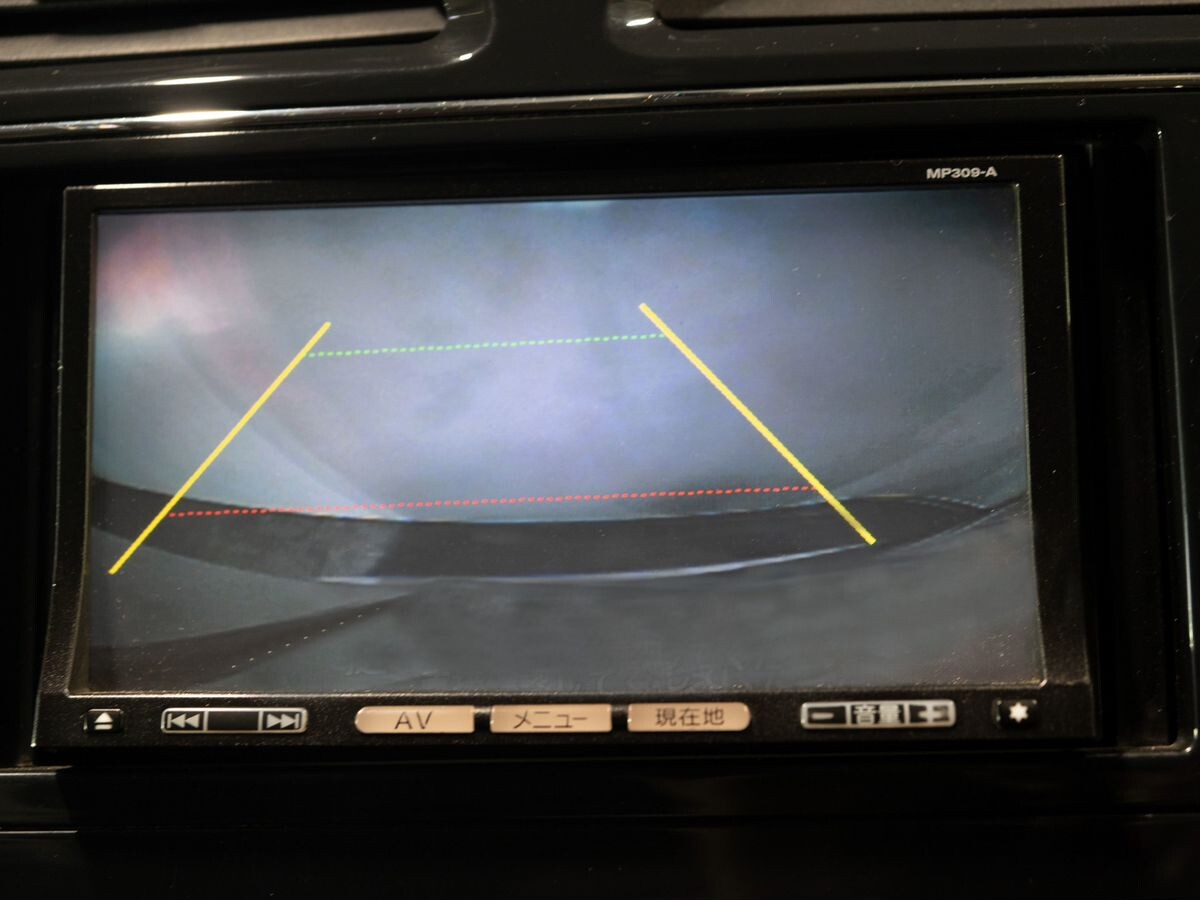 Nissan Serena 2010 - фото автомобиля