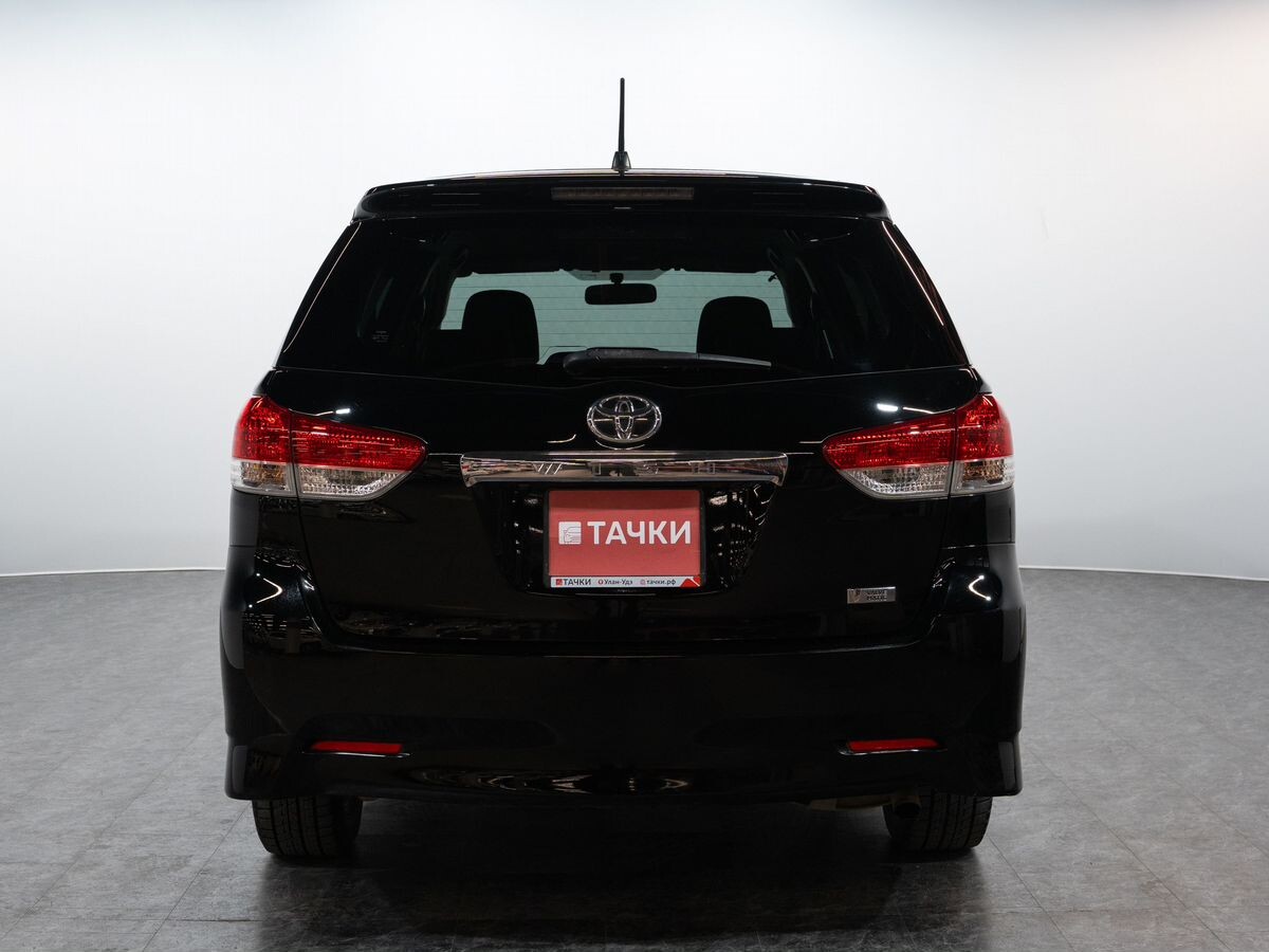 Toyota Wish 2010 - фото автомобиля