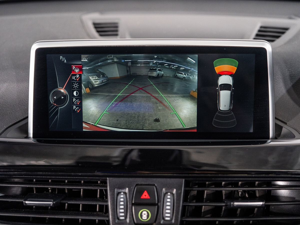 BMW X1 2015 - фото автомобиля