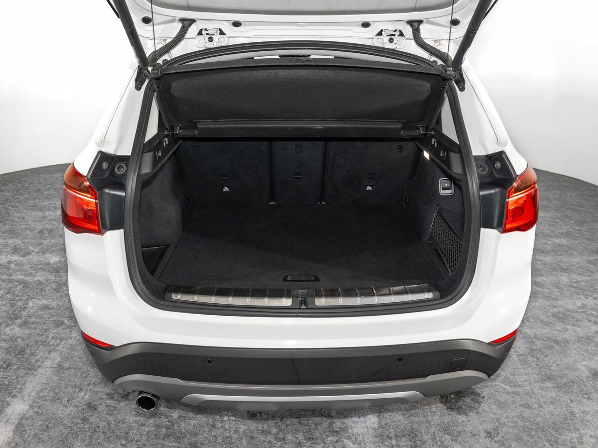 BMW X1 2015 - фото автомобиля