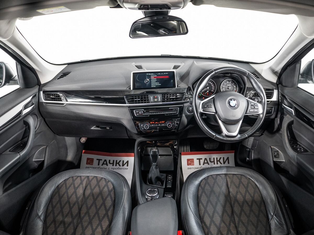 BMW X1 2015 - фото автомобиля