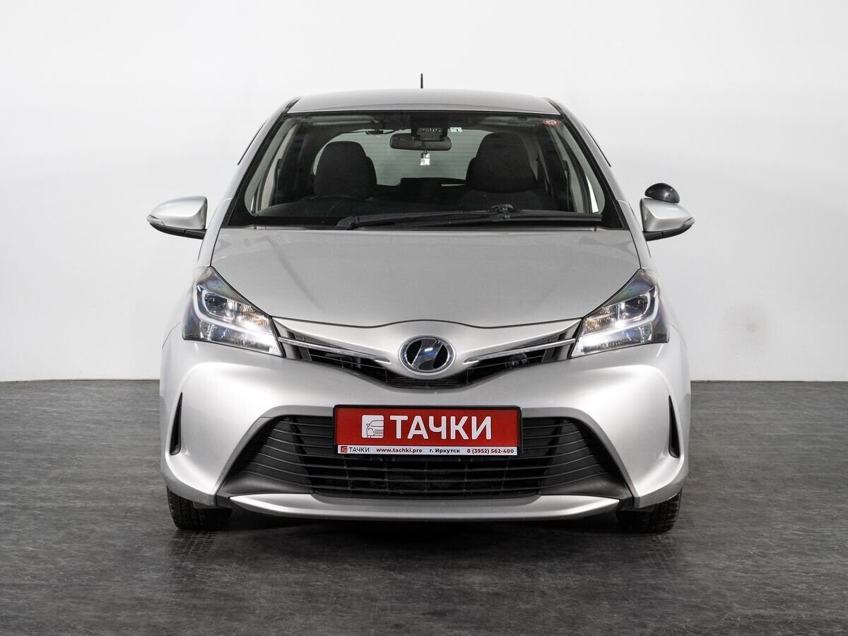 Toyota Vitz 2016 - фото автомобиля