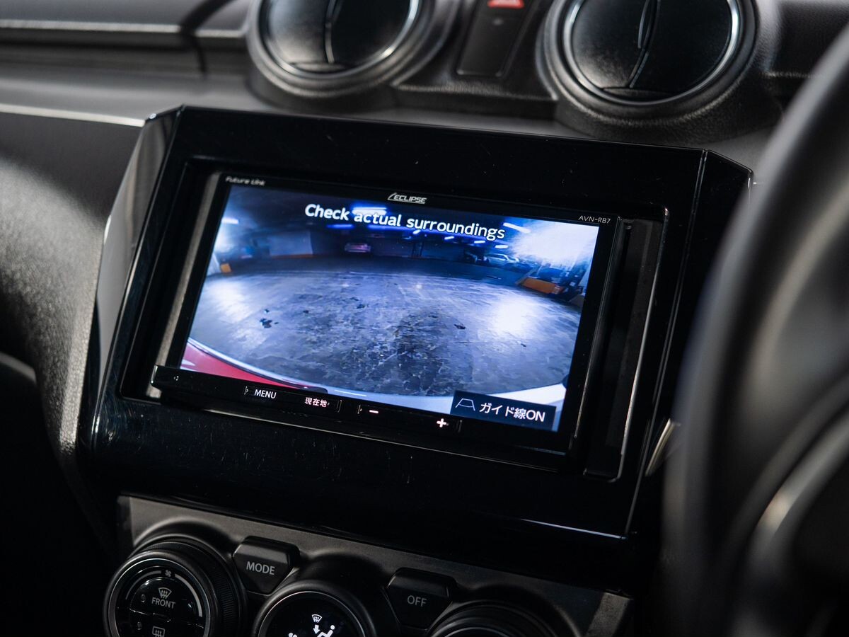 Suzuki Swift 2019 - фото автомобиля