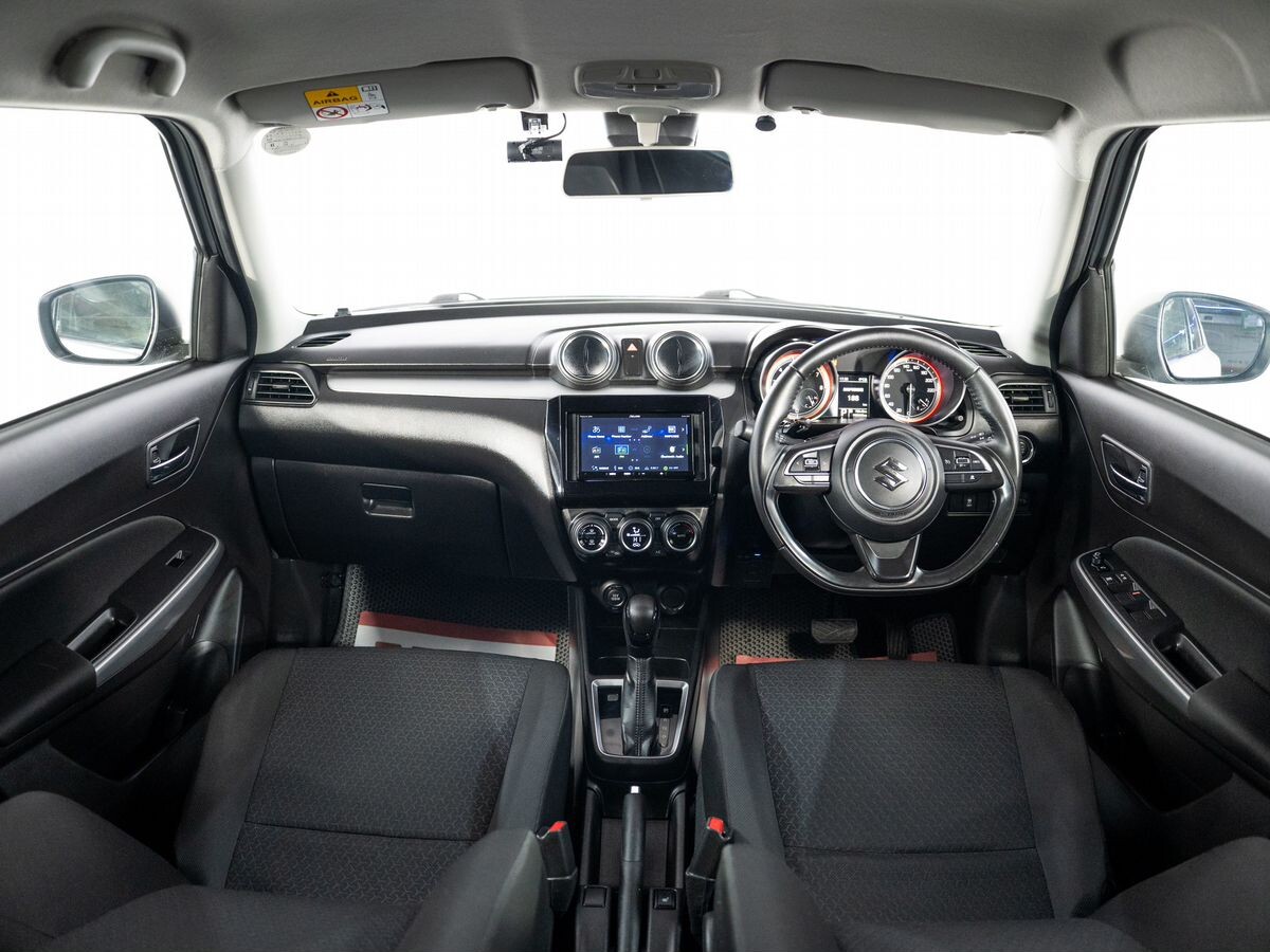 Suzuki Swift 2019 - фото автомобиля