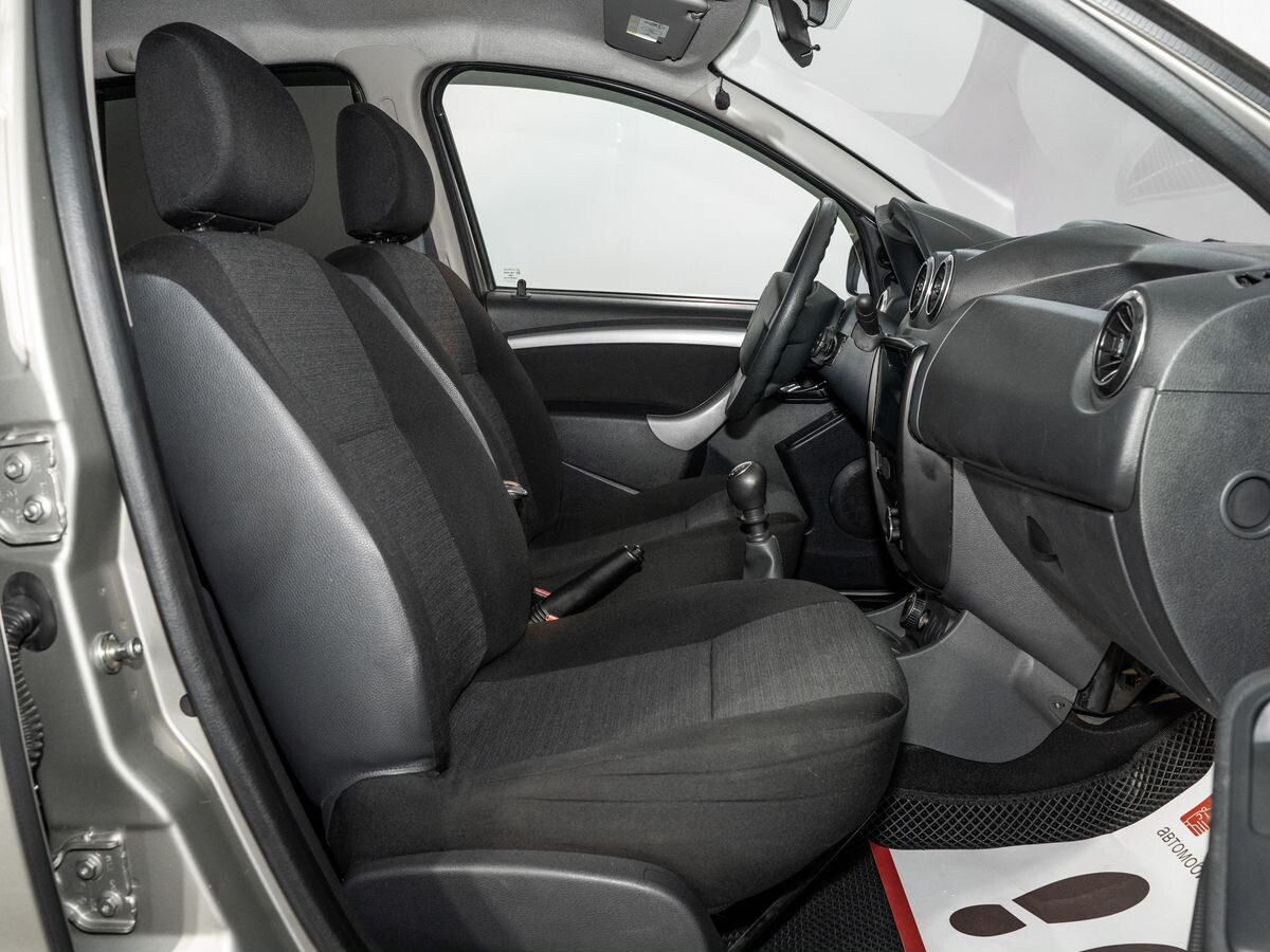 Renault Duster 2013 - фото автомобиля