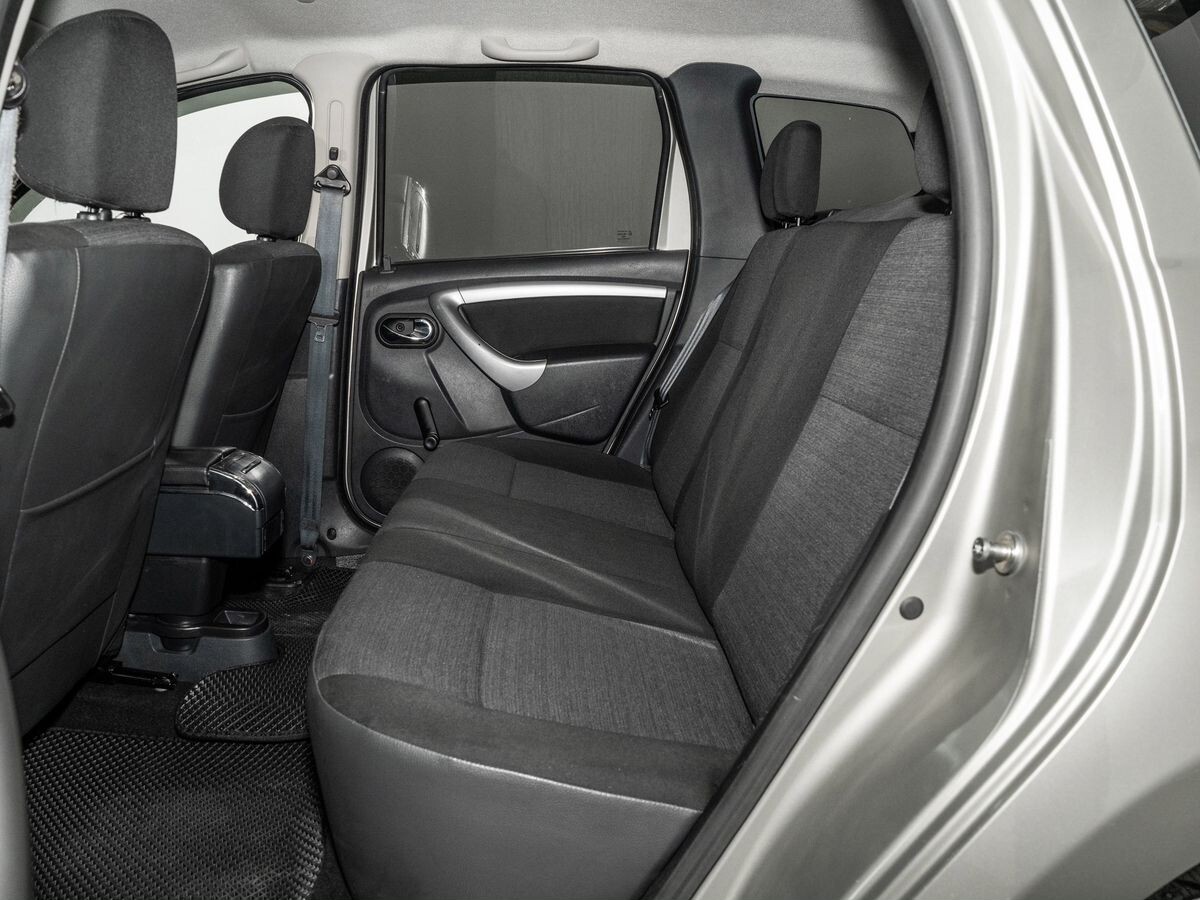 Renault Duster 2013 - фото автомобиля