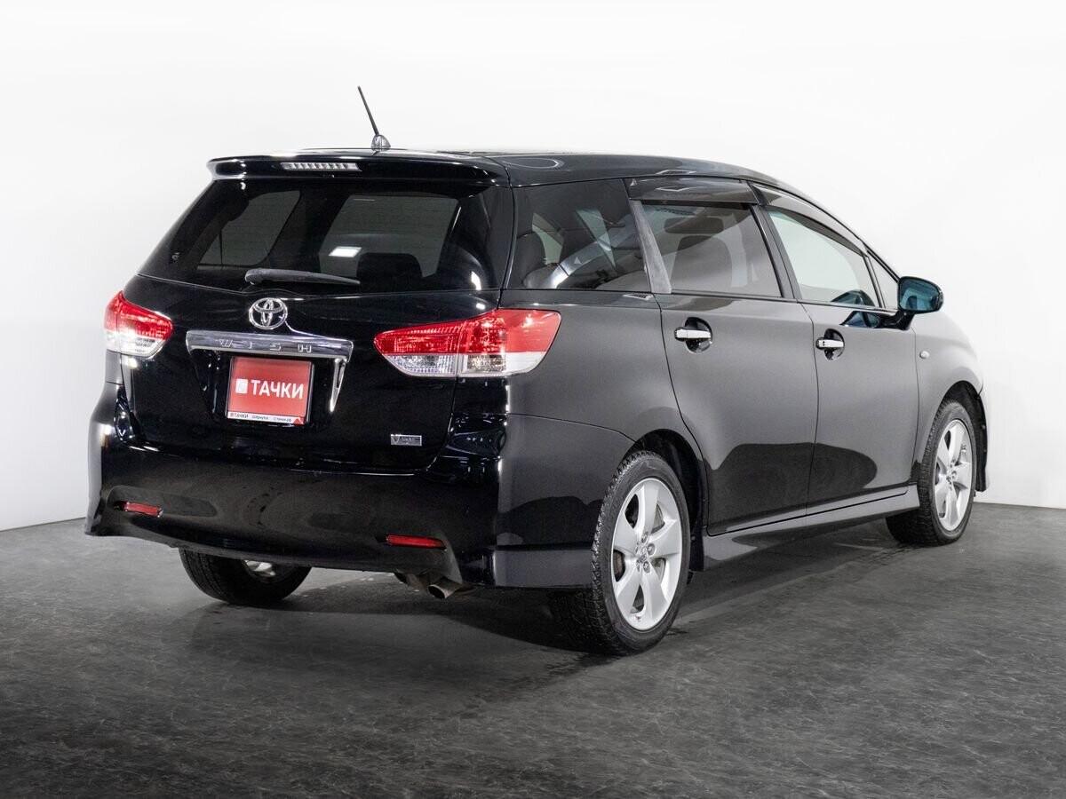 Toyota Wish 2010 - фото автомобиля