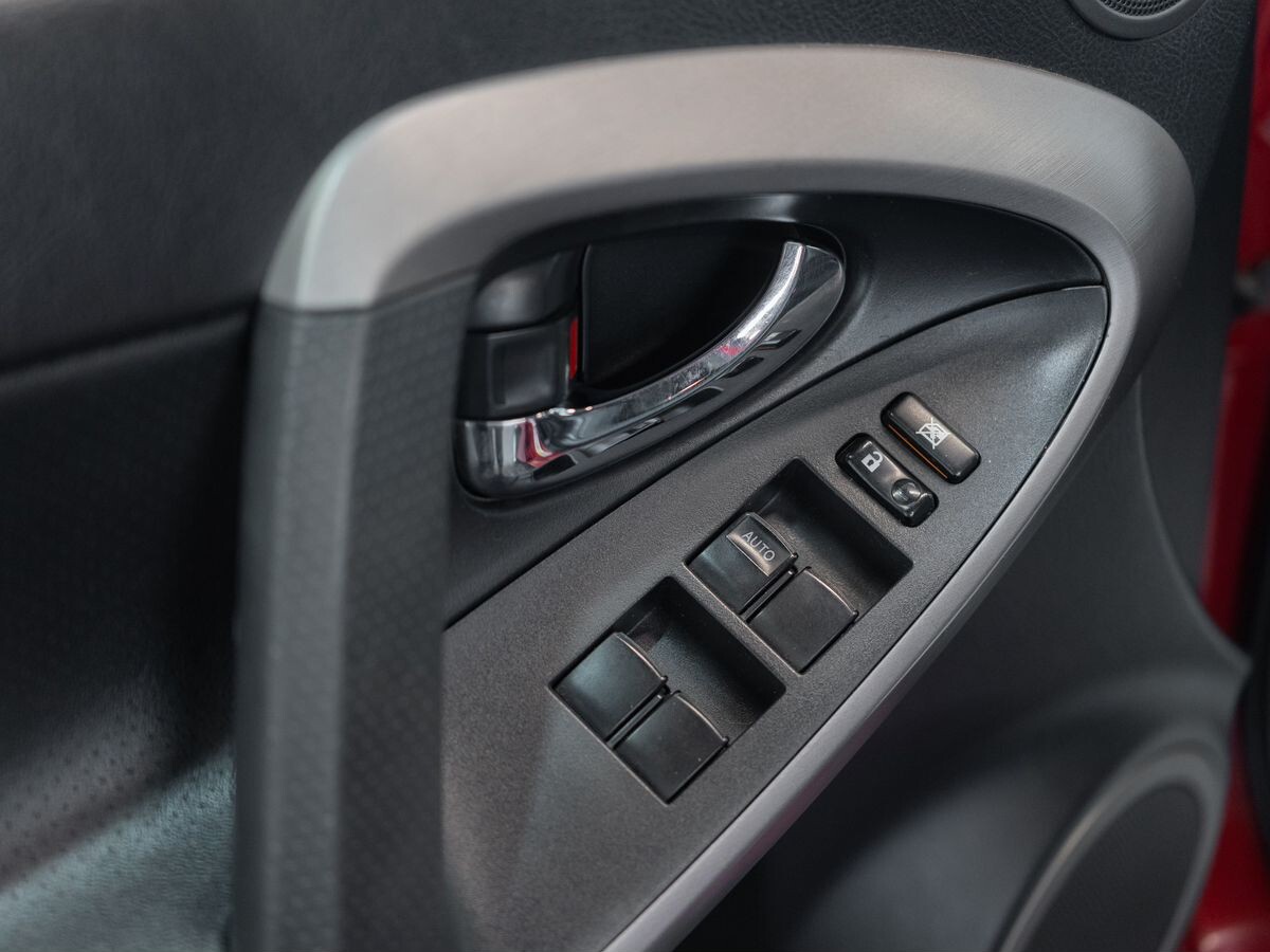 Toyota RAV4 2007 - фото автомобиля