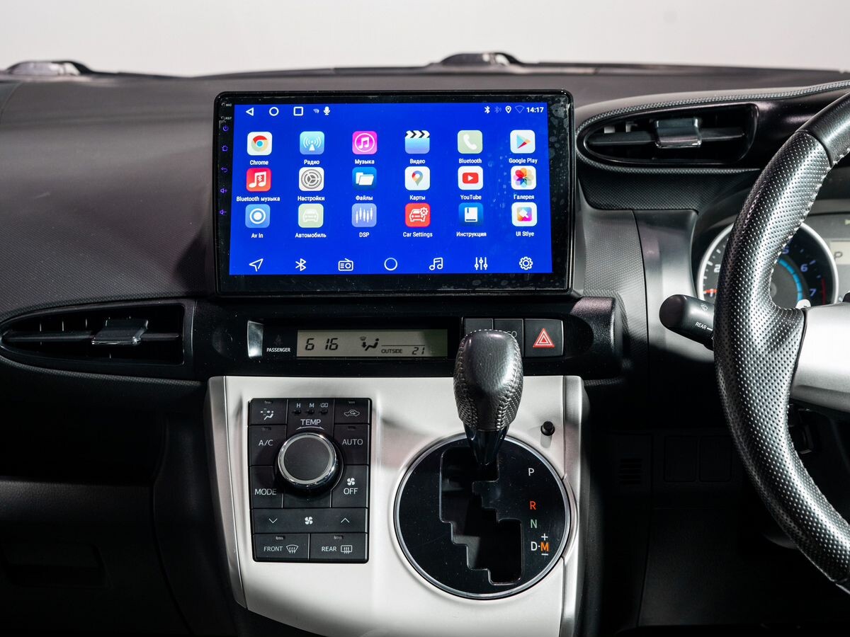 Toyota Wish 2011 - фото автомобиля