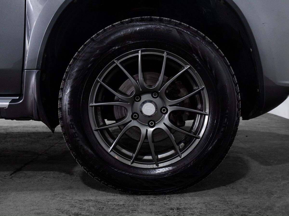 Nissan Terrano 2016 - фото автомобиля