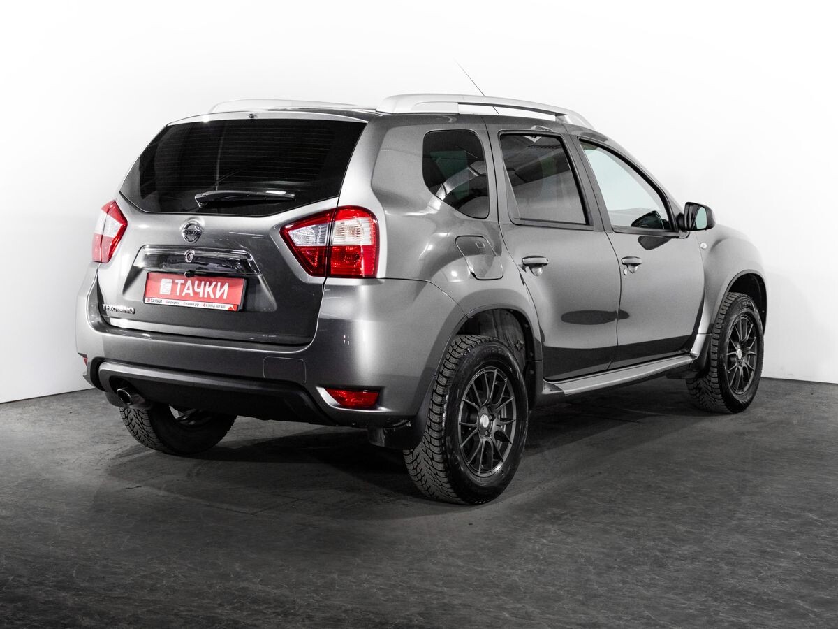 Nissan Terrano 2016 - фото автомобиля